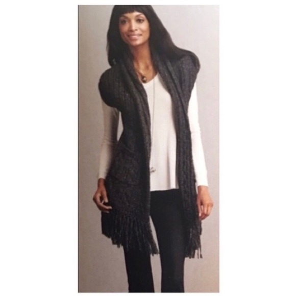 CAbi Sweaters - Cabi 163 Grey Crochet Knit Fringe Sweater Vest
